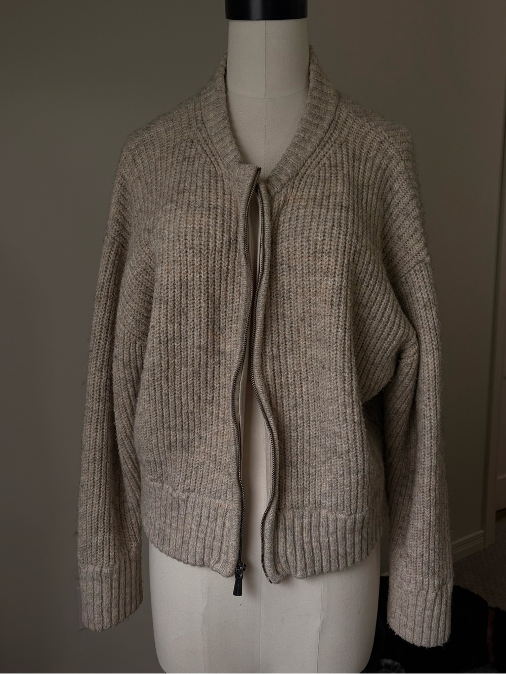 Ribbed Zip-Front Knit Cardigan